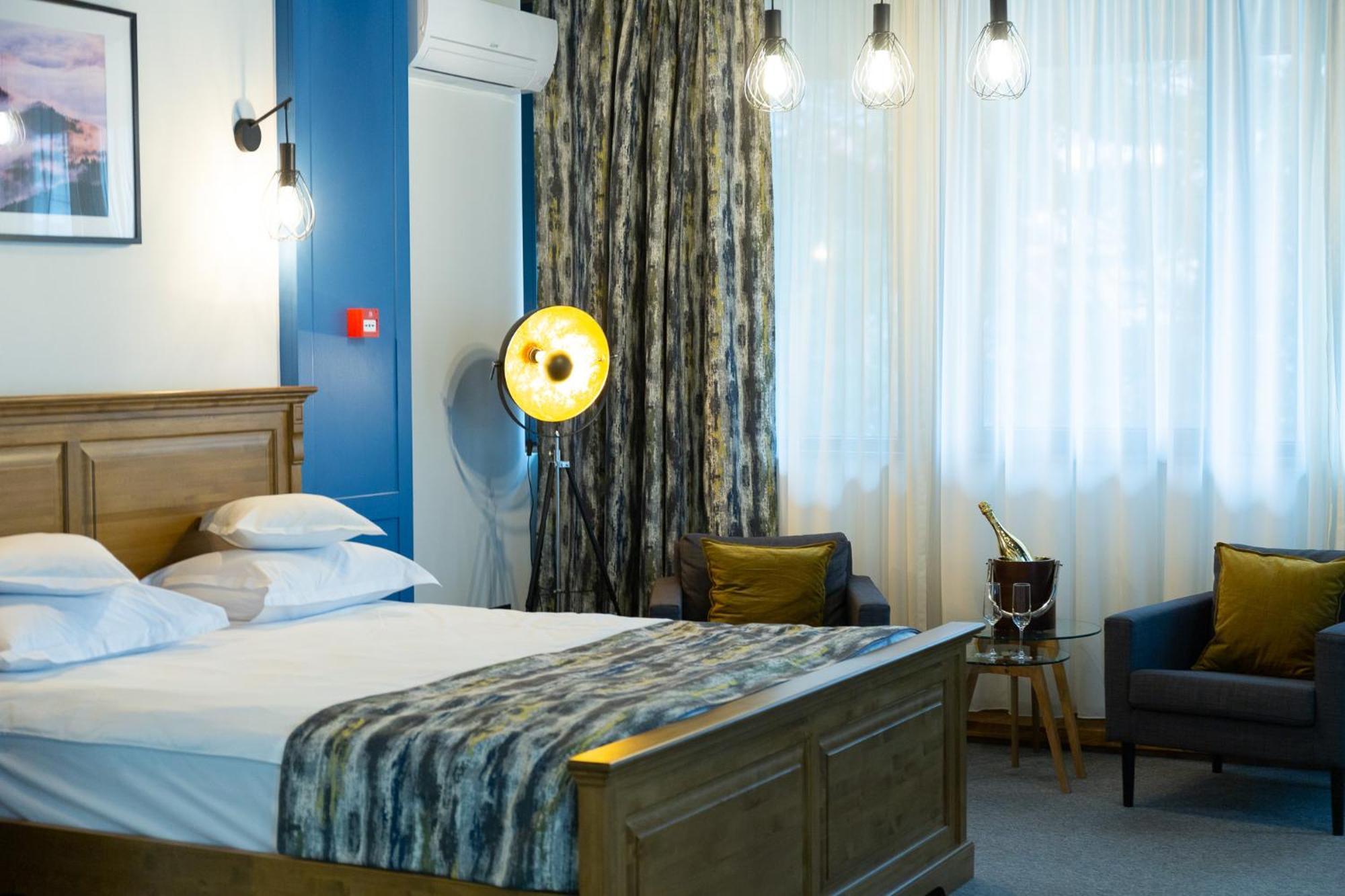 Kaban Boutique - 5Star Central Villa In Dornavátra Kültér fotó