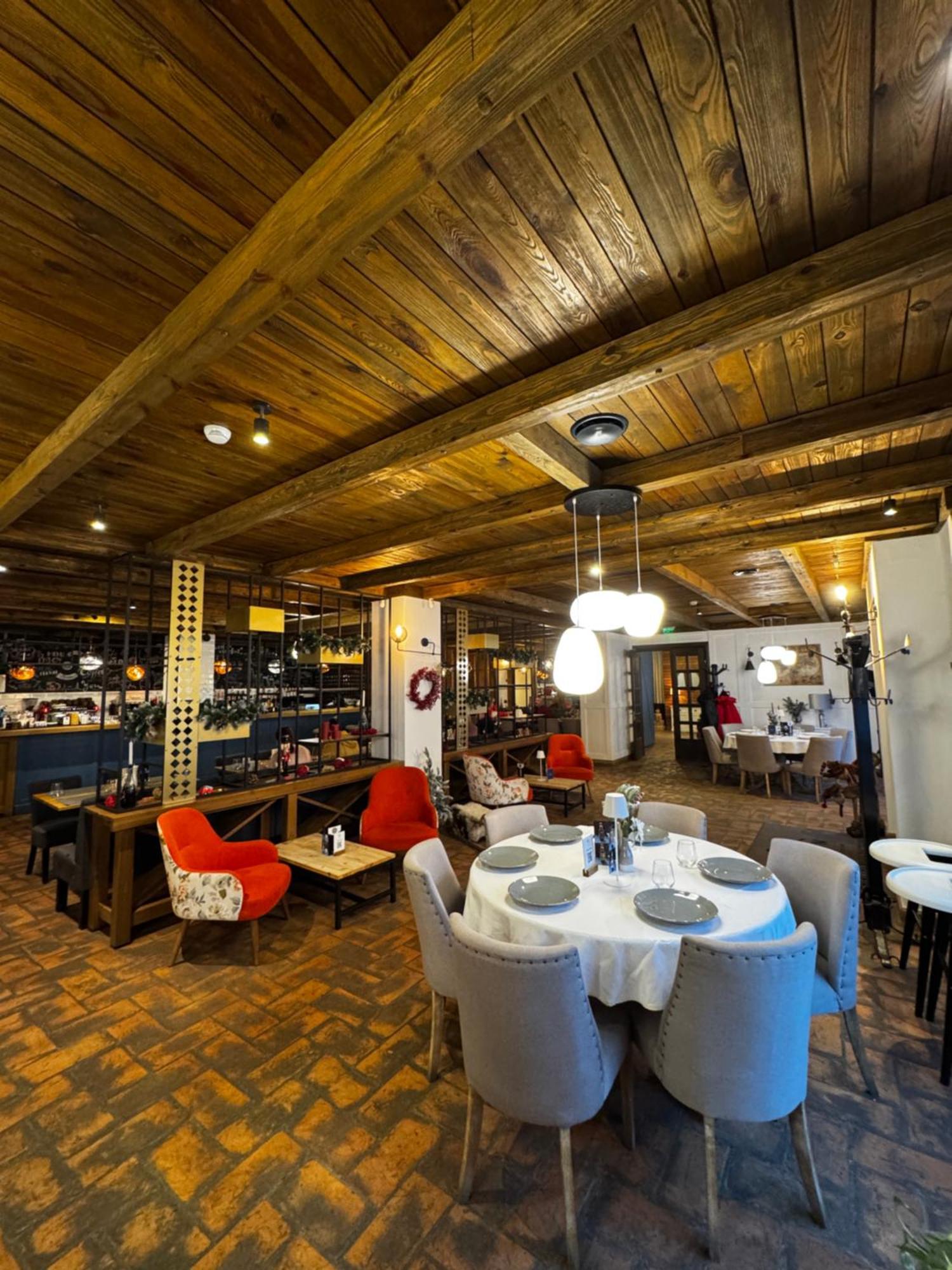 Kaban Boutique - 5Star Central Villa In Dornavátra Kültér fotó