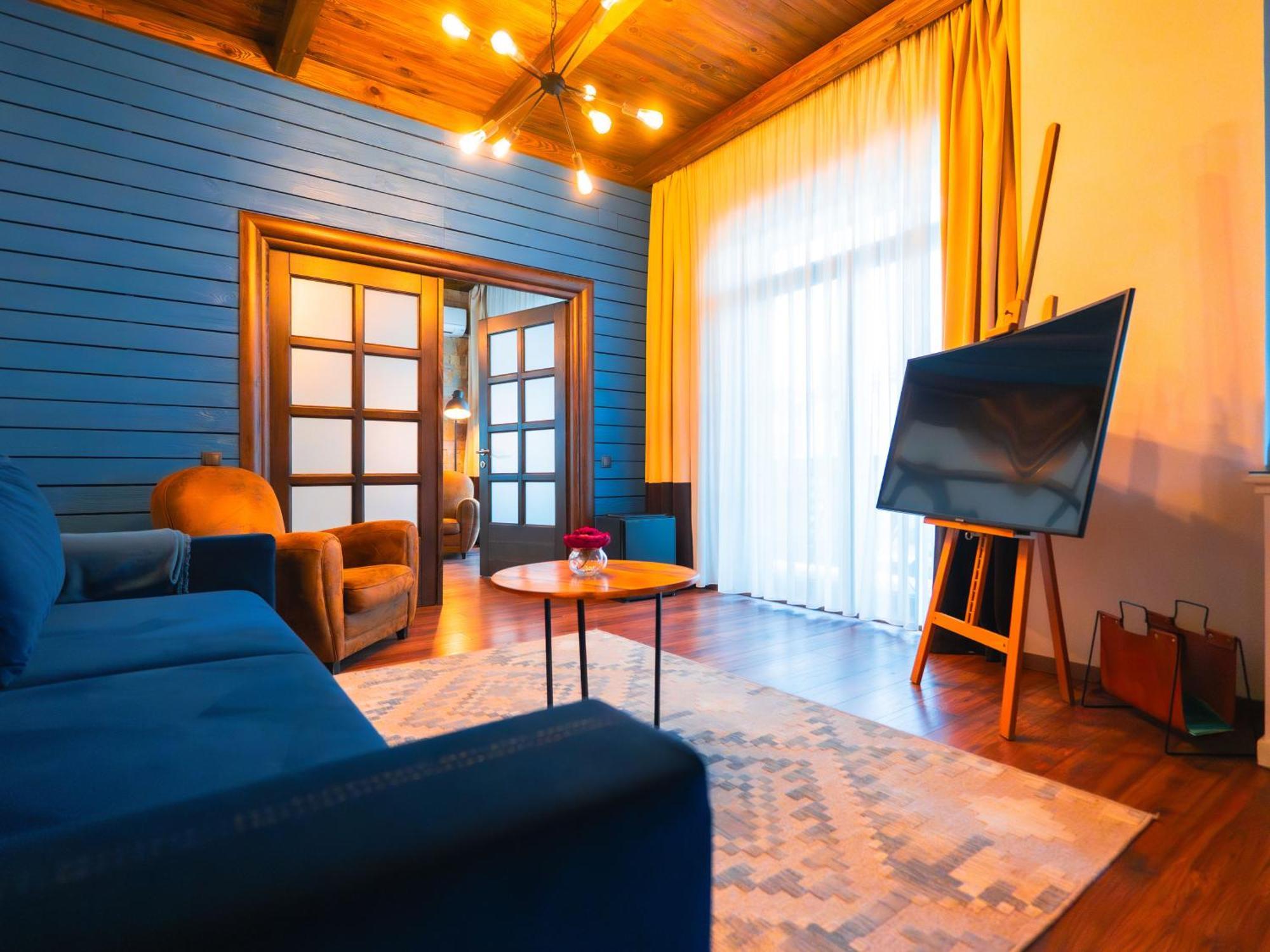 Kaban Boutique - 5Star Central Villa In Dornavátra Kültér fotó